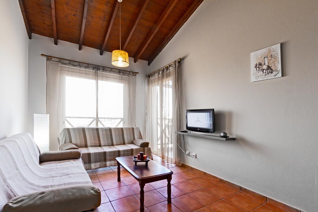 G&E Beach Apartments Polis Esterno foto